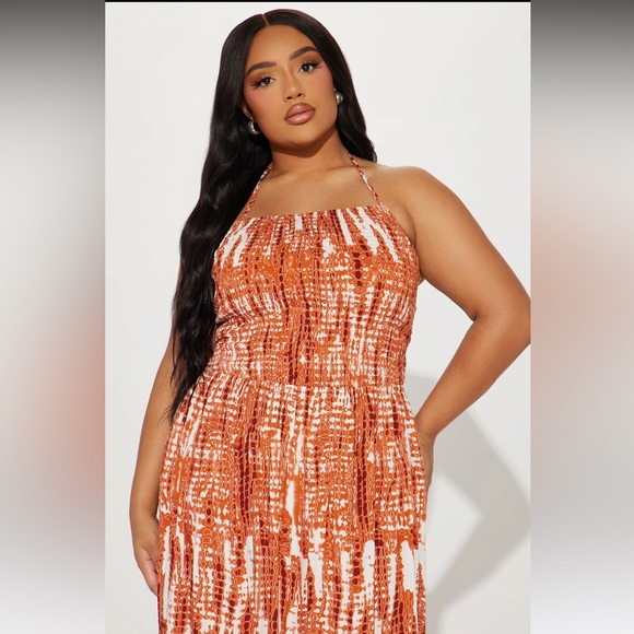 🧡NOVA CURVES CHALLIS MAXI WITH SMOCKED HALTER TOP & OPEN BACK WITH TASSLE TIES - Picture 2 of 6